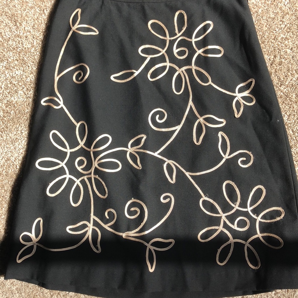 Ann Taylor LOFT  black with beige embroidered